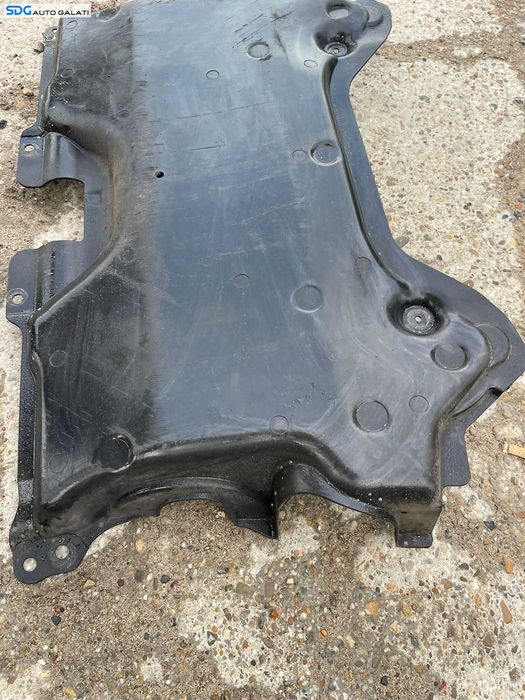 Scut Plastic Protectie Spate Motor Mercedes Clasa E Class W212 S212 A207 C207 Coupe Cabrio E200 E220 E250 2.2 CDI 2009 - 2016 Cod A2125201323 [C9328]