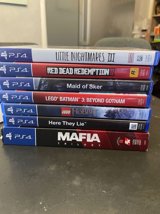 Playstation 4 Slim 1TB и игри