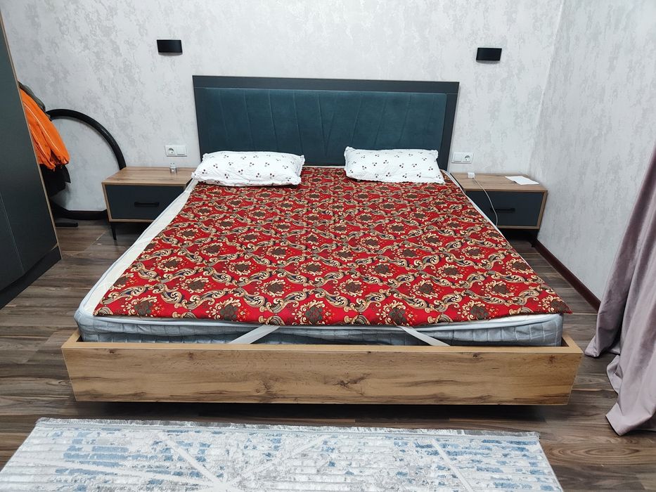 Спальный гарнитур