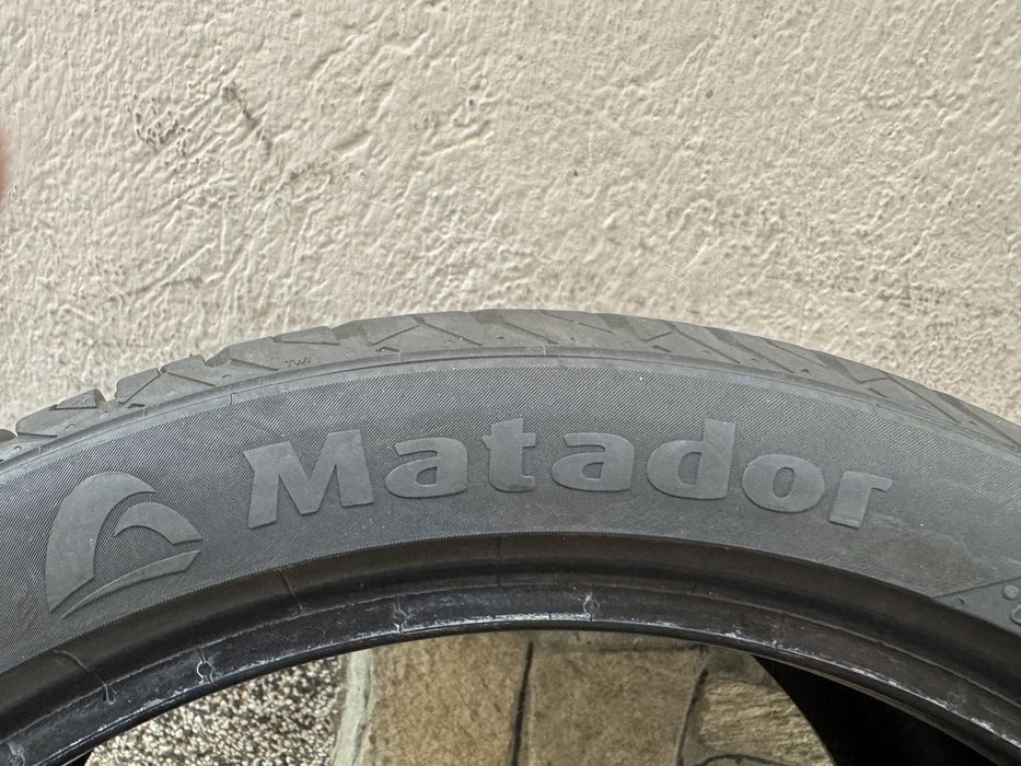 Автомобилни гуми 265 35 18 Matador