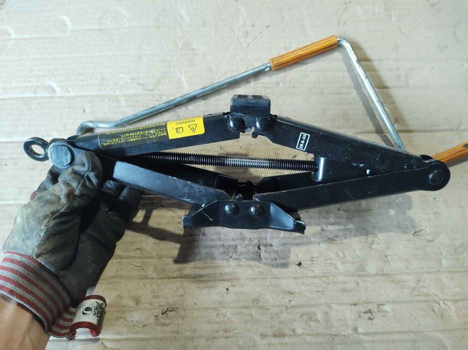 Авто Крик Авариен Крик SAAB 9-3