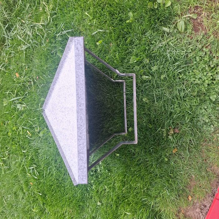 Продавам шапки за комини