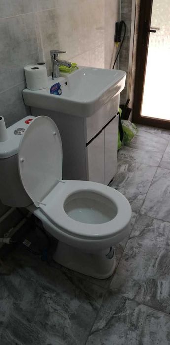 Участок 6 соток с 2 мя домами