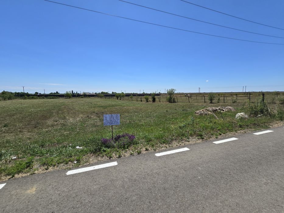 Vand teren intravilan Com. Ghioroc, Sat Cuvin