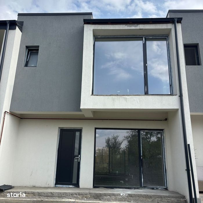 Triplex P+1 în Pitești, cu vedere către pădure