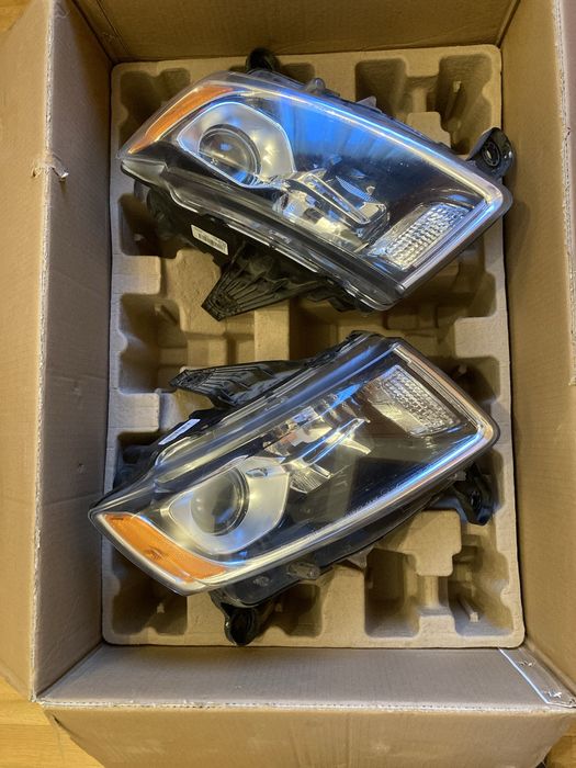 Ляв фар за Jeep Grand Cherokee wk2 2014 - 2015