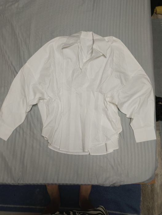 белая блузка платья