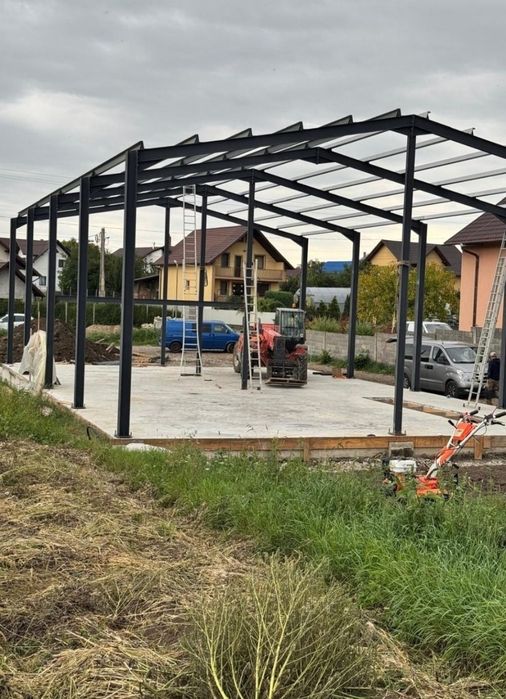 Vand structuri metalice la 59 euro mp structura +panouri