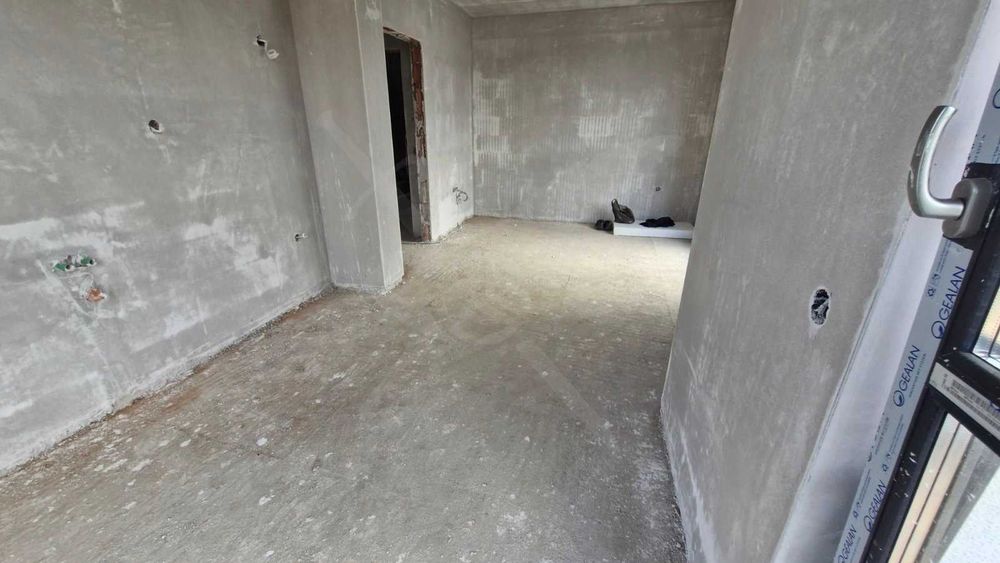 Продава се Двустаен апартамент в Пловдив, Беломорски - 61 кв.м за 1175 €/кв.м - Снимка #1