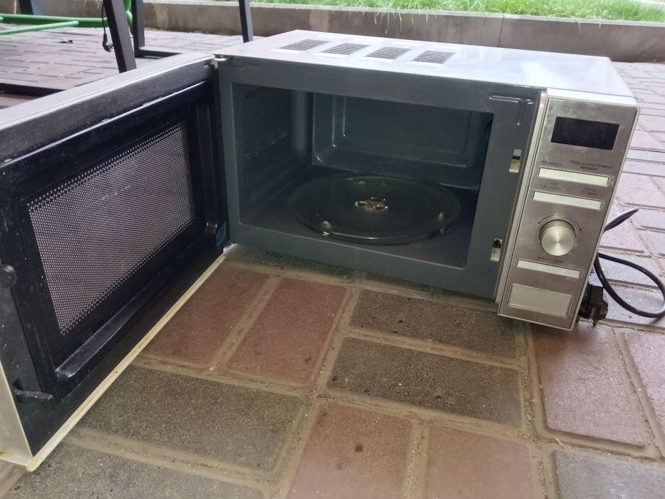 Продам микроволновка  AVA  рабочий