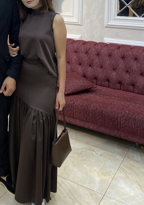 Көйлек сатылады.