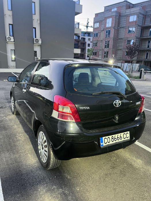 Toyota Yaris 1.3 - 6 скорости