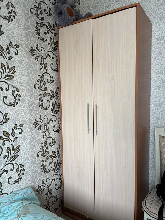 Шкаф гостинный.