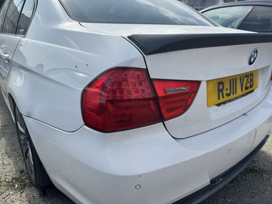 Продаваме заден капак фейслифт за бмв e90 bmv e90