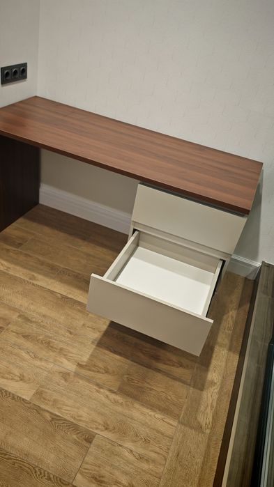 Стол ученический