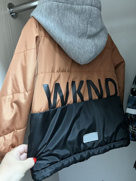 Куртка демисезон фирма BOOM