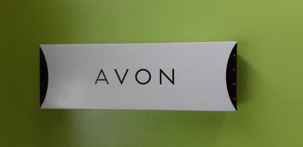 Нов часовник Avon