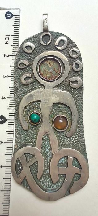 Старинный кулон подвеска
