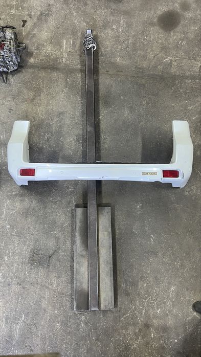 Задний бампер Тойота Прадо 150