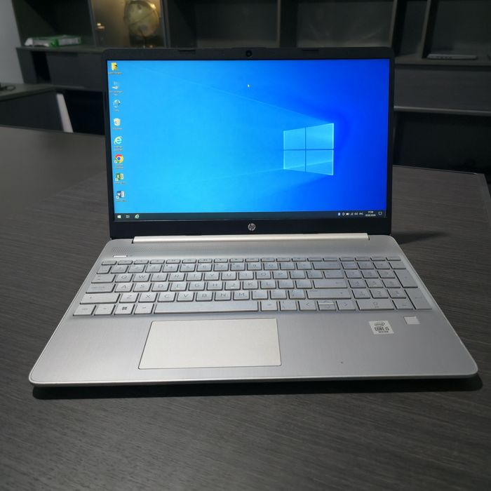 HP Laptop 15t i5 SSD 256/8 GB