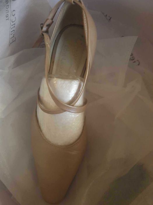 Sandale toc  36 -37 si altele
