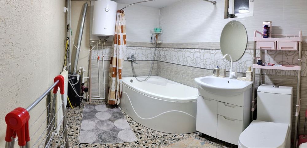 Миндонободда 2 сутиклик уй сотилади