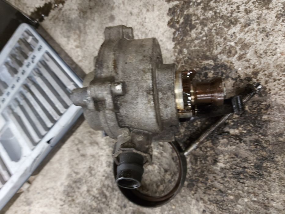 Вакум помпа за бмв 3.0и 272кс н53