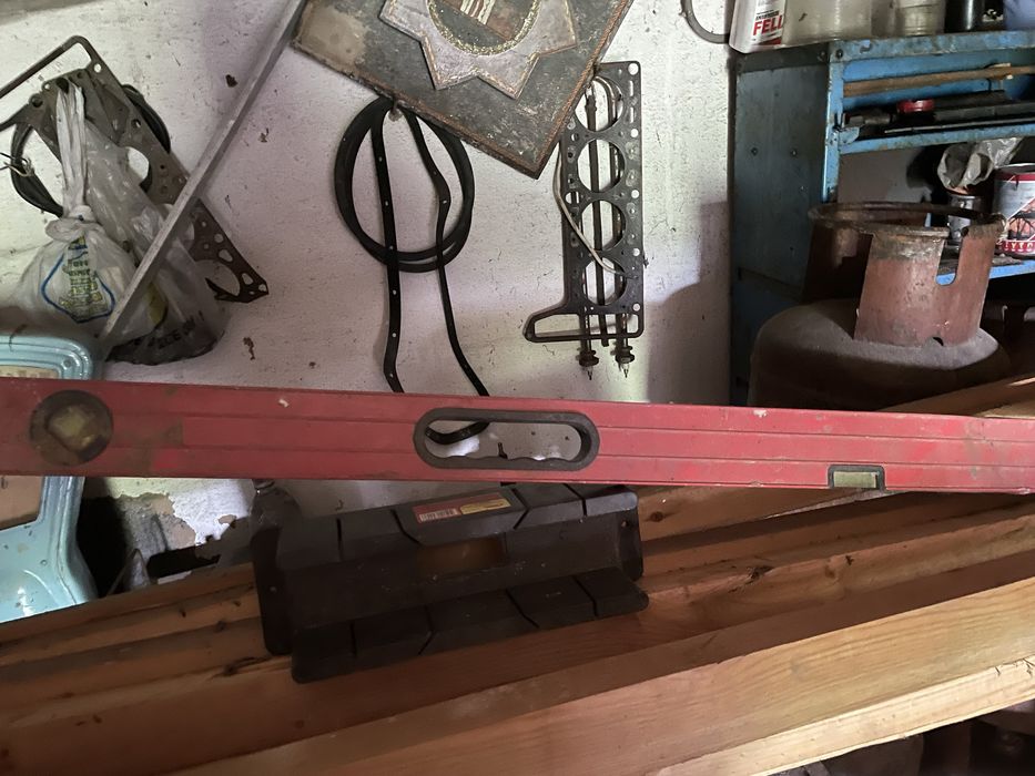 Уровень стусло правило