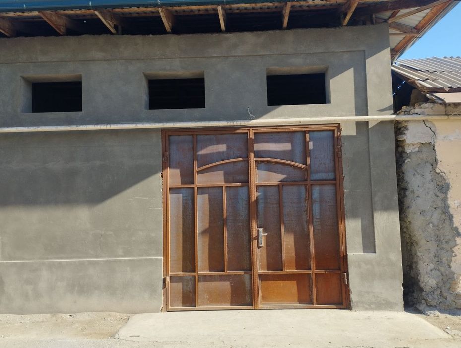 Baytqorgon hovli sotiladi