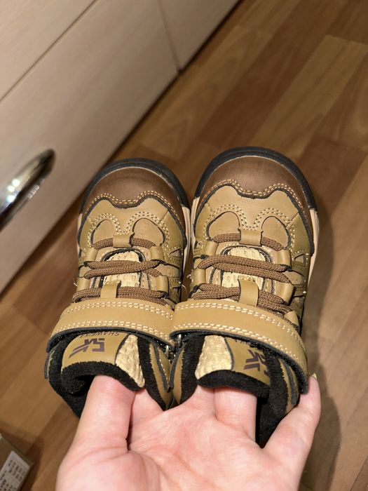 Детские осенние ботинки