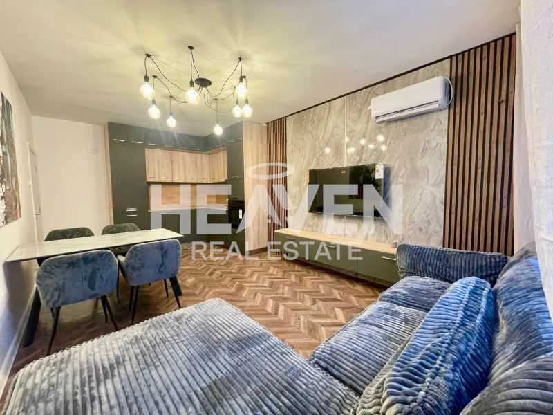 Продава се Тристаен апартамент в Пловдив, Център - 70 кв.м за 2057 €/кв.м - Снимка #2