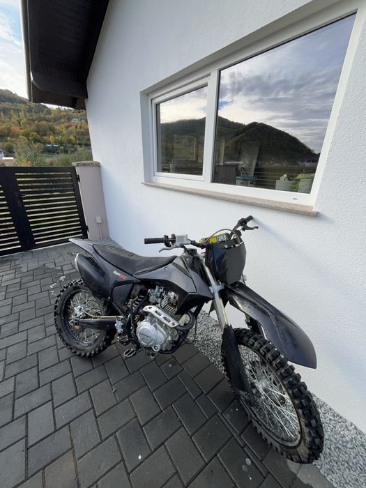 De vanzare cross 250cc