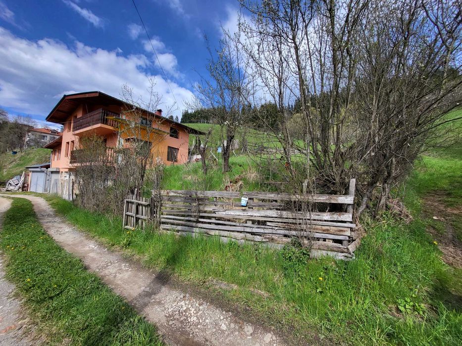 Парцел с одобрен ПУП