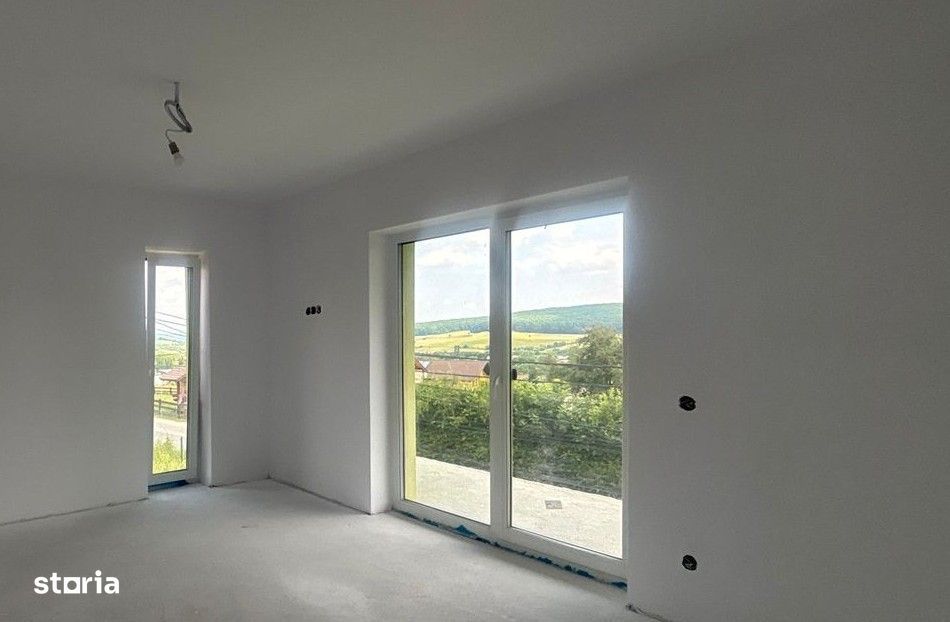 Casa noua 4 camere si curte - priveliste superba-Tocile, Sibiu