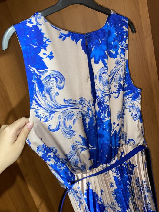 Идеальная платье на вечер