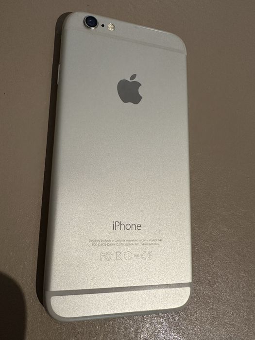 НАМАЛЕНИЕ iPhone 6 Silver, 16 GB, Отлично