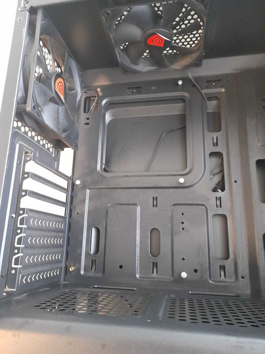 Carcasa PC tower MYRIA, ATX, neagra - 3 ventilatoare incluse 140 lei