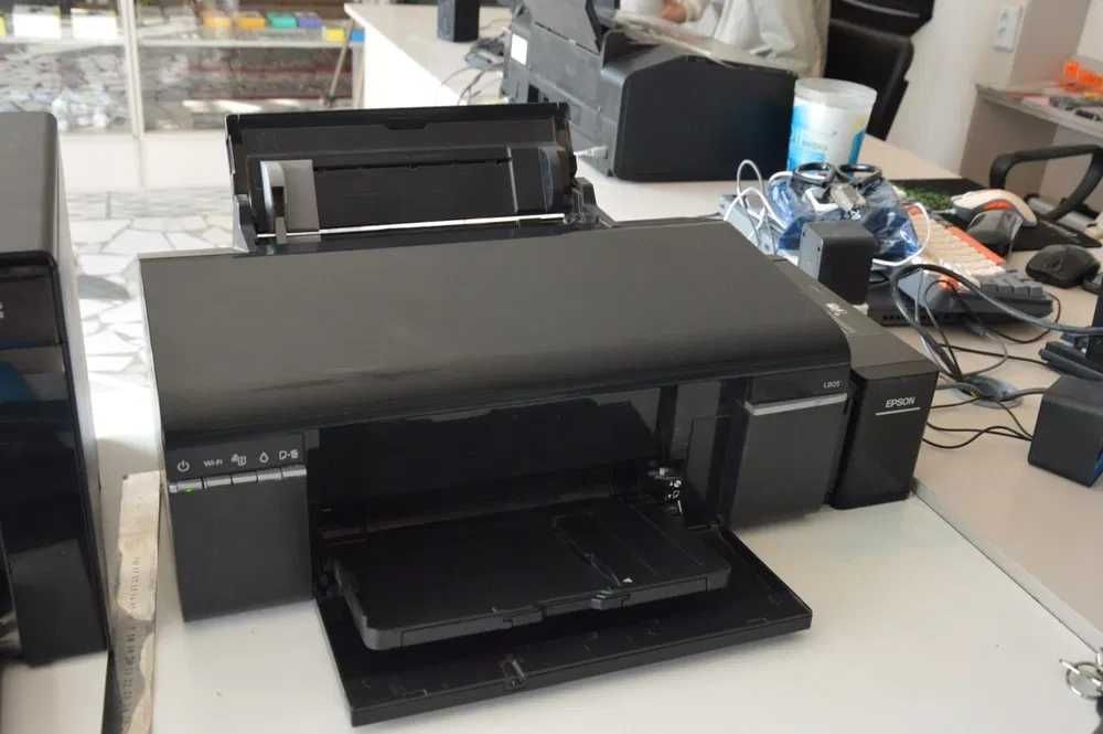 Epson L 805. Xolati turipti rangli printer 6ta rangli.