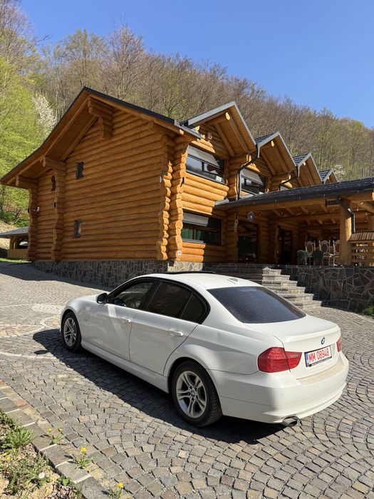 Bmw  320 2011.