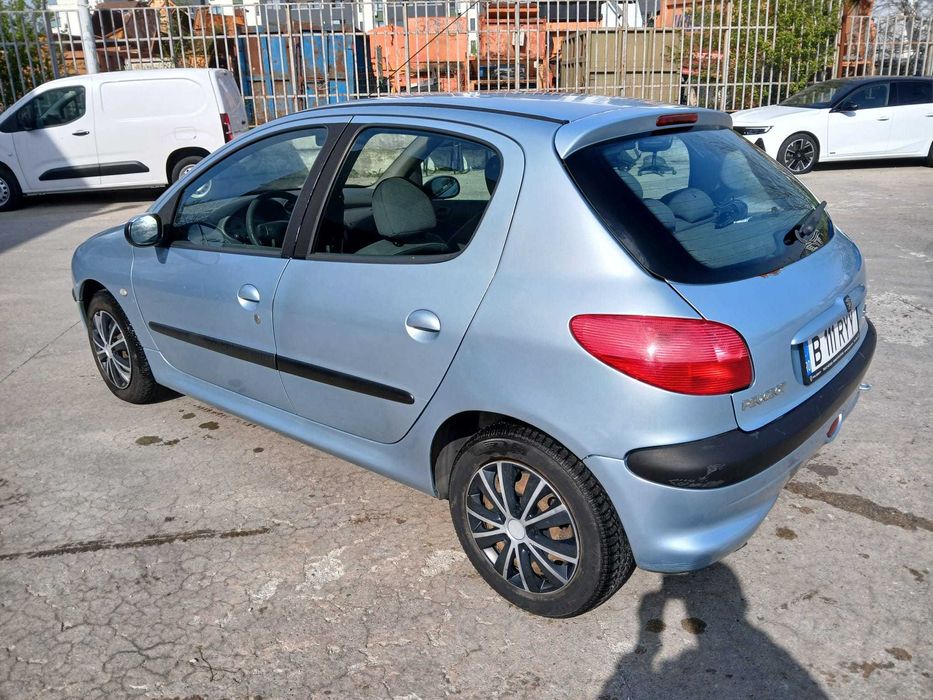 Vând Peugeot 206