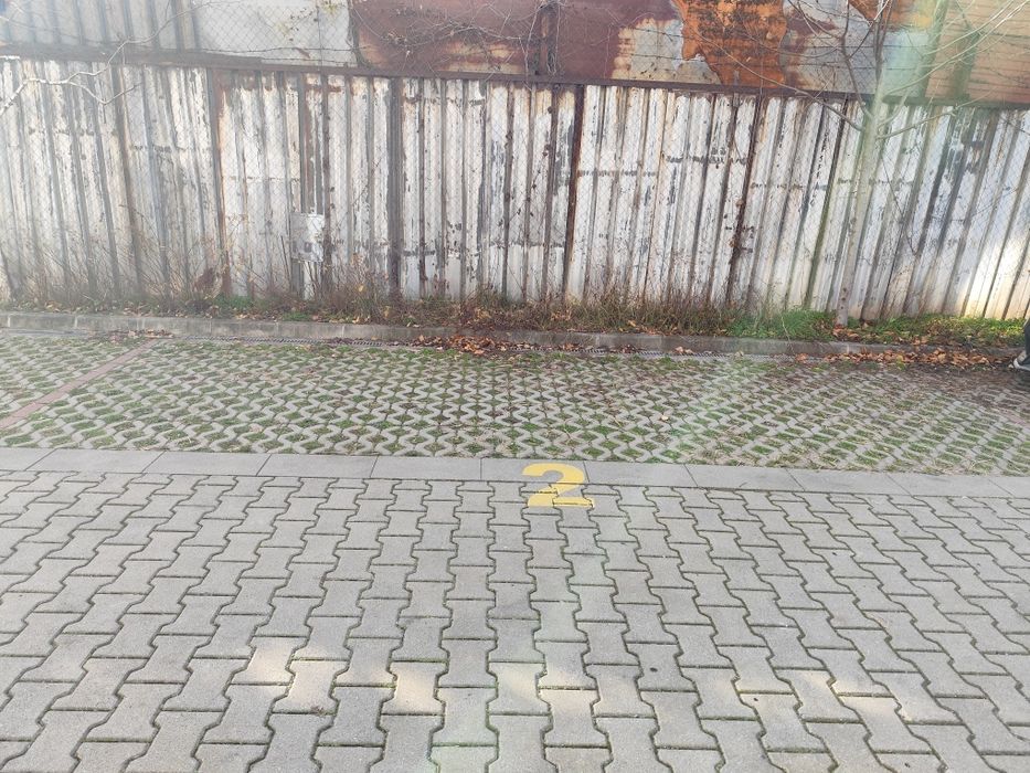 Дава се под наем Гараж / Паркомясто в София, Хаджи Димитър - 15 кв.м за 99.45 € - Снимка #1