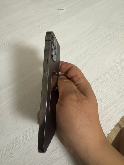 продам айфон 12про память 256