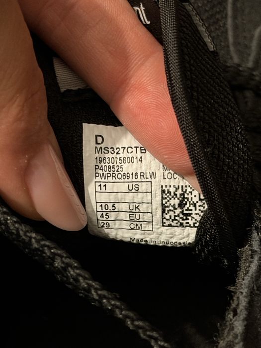Adidasi new balance, marimea 45. Calapodul este mai mic, se potriveste pentru 43