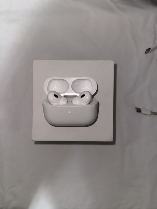 Продам Apple Airpods Pro 2