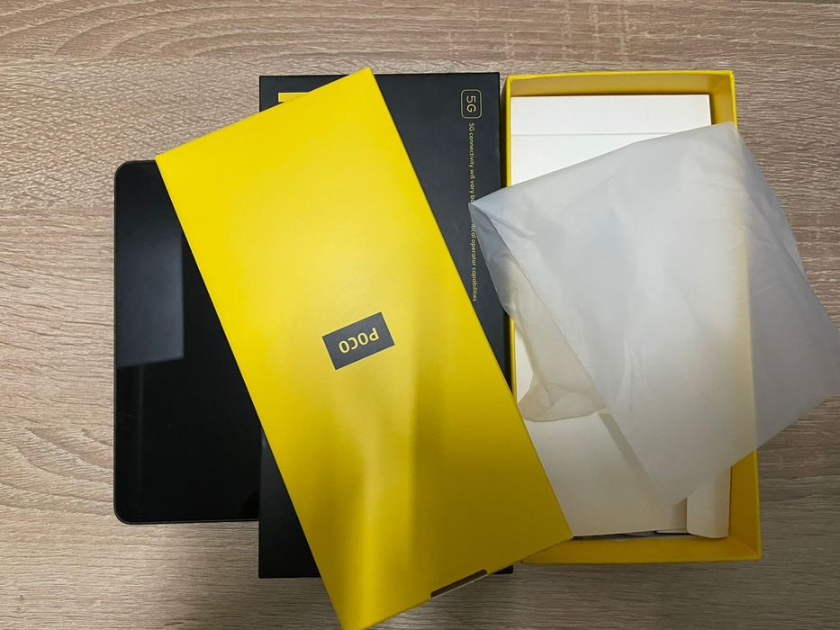 Продаю Поко х6 про