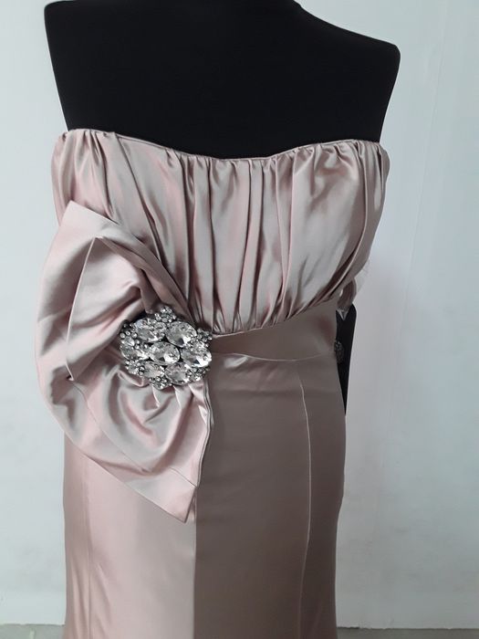 Rochie de seara elegantă