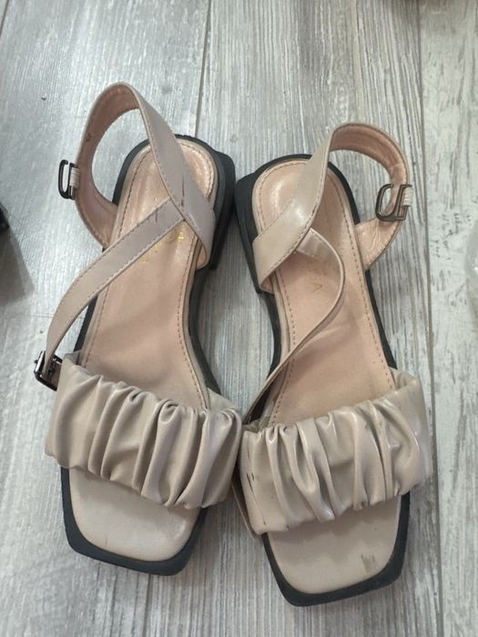 Женские обувииии