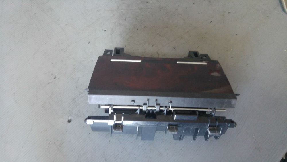 scrumiera audi a4 b8 model cu navigatie 2din 8e0857951j