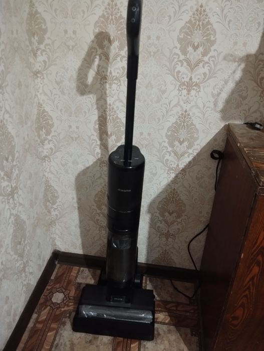 Baquvat moyishiy plesos sotiladi.narxi 200$. Original.