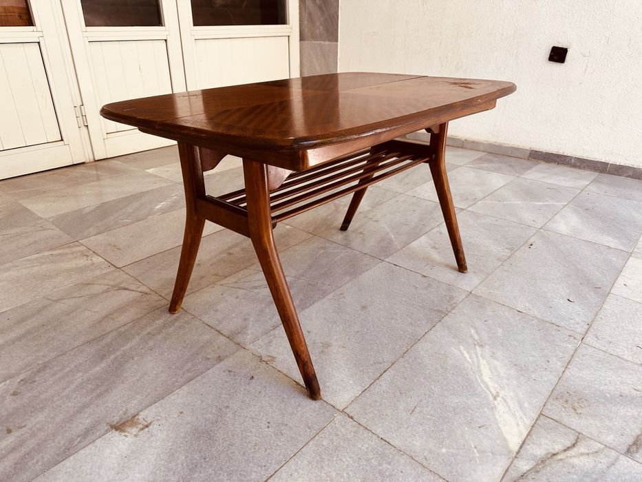 Винтидж холна маса – Mid-Century Modern (60-те години)